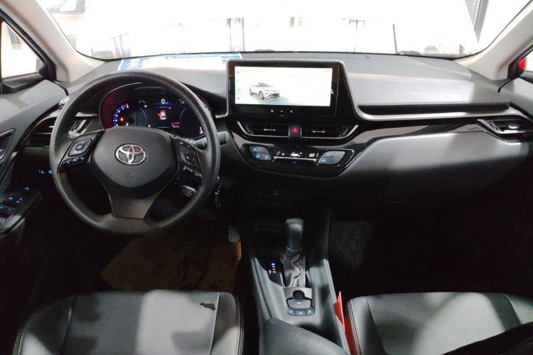 Used Toyota IZOA 2023 2.0L Yixing Version Center Console