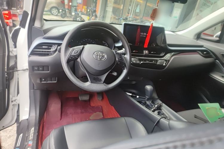Used Toyota IZOA 2023 2.0L Enjoy Edition Center Console