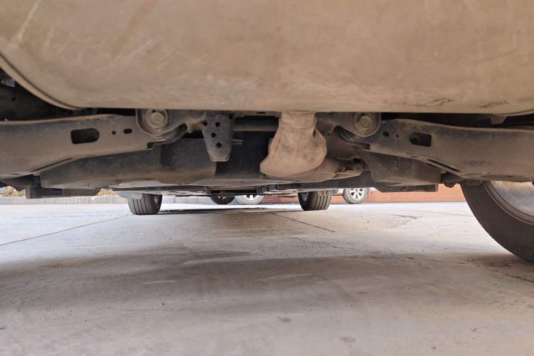 Used Toyota IZOA 2023 Dual-Motor 2.0L Yixiang Edition Chassis Rear