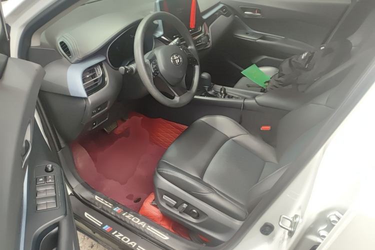 Used Toyota IZOA 2023 2.0L Enjoy Edition Driver Seat