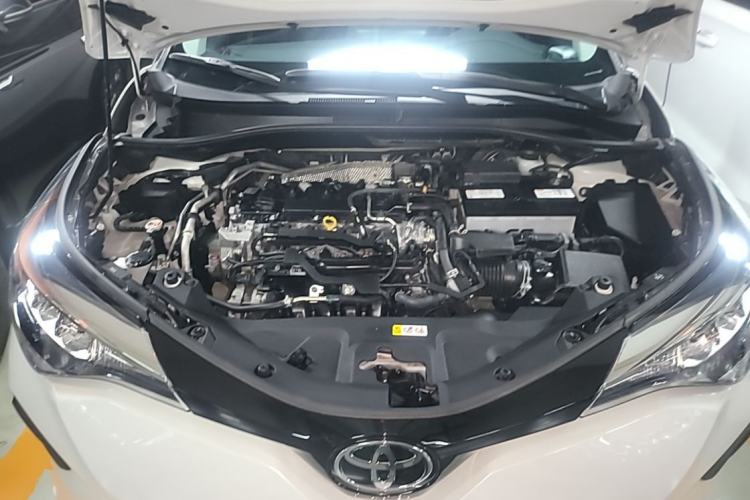 Used Toyota IZOA 2023 2.0L Yixing Version Engine Bay