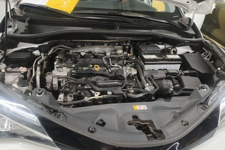 Used Toyota IZOA 2023 2.0L Enjoy Edition Engine Bay
