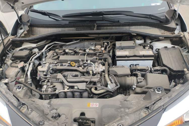 Used Toyota IZOA 2023 2.0L Yixing Version Engine Bay