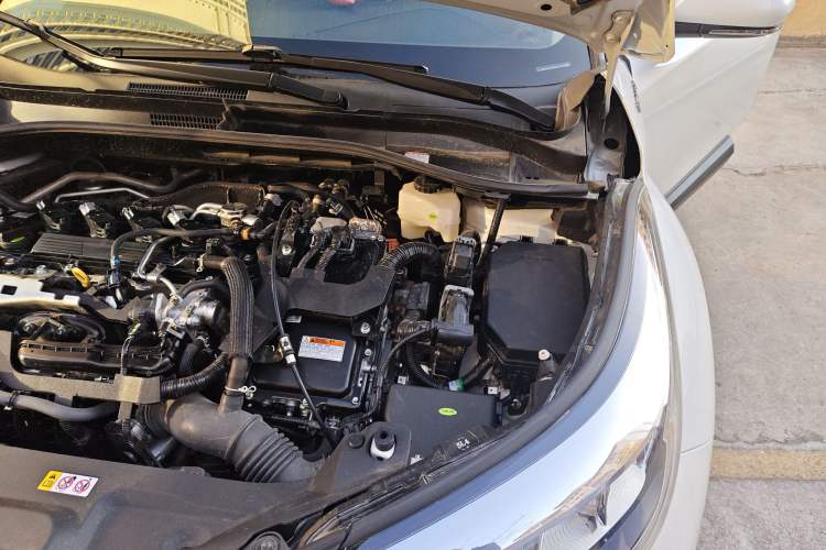 Used Toyota IZOA 2023 Dual-Motor 2.0L Yixiang Edition Engine Bay Left