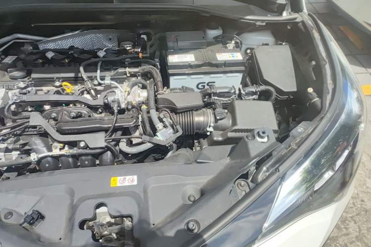 Used Toyota IZOA 2023 2.0L Enjoy Edition Engine Bay Left