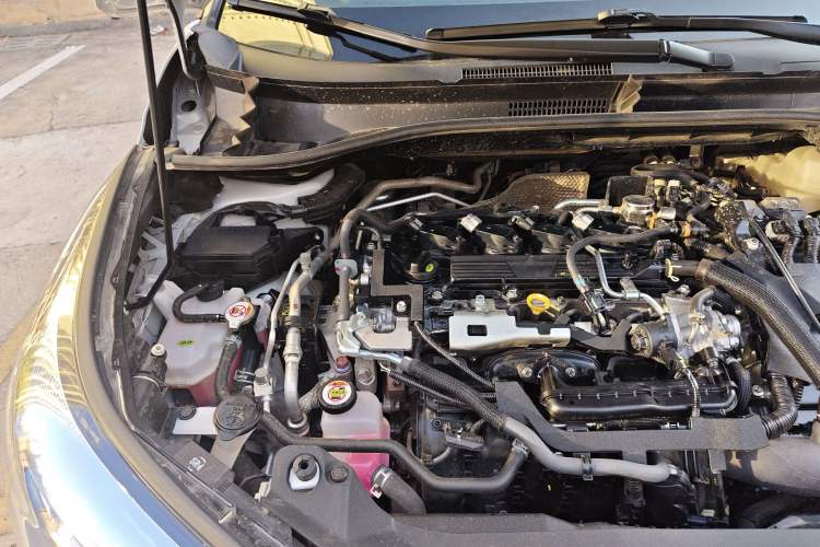 Used Toyota IZOA 2023 Dual-Motor 2.0L Yixiang Edition Engine Bay Right
