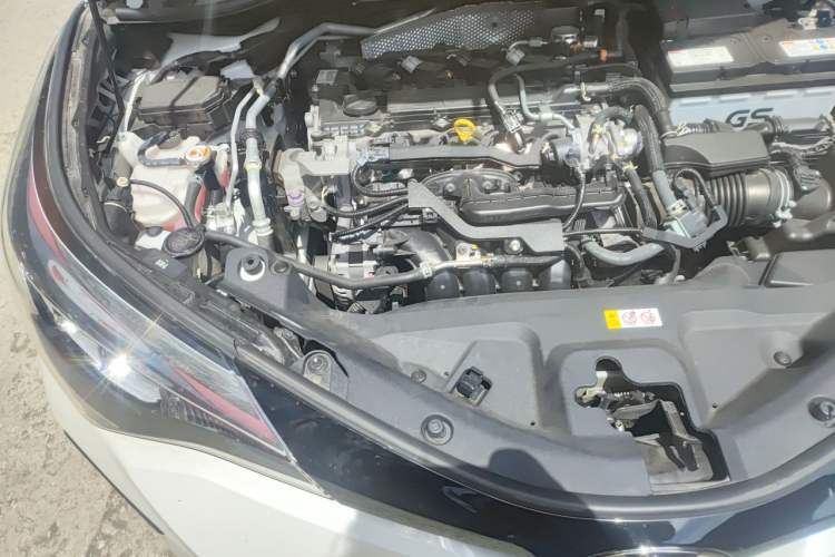 Used Toyota IZOA 2023 2.0L Enjoy Edition Engine Bay Right