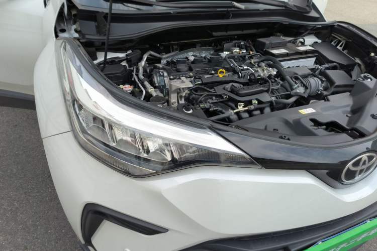 Used Toyota IZOA 2023 2.0L YiXiang CARE Edition Engine Bay Right