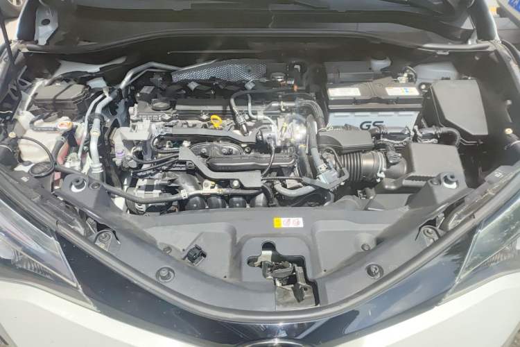 Used Toyota IZOA 2023 2.0L Enjoy Edition Engine Bay
