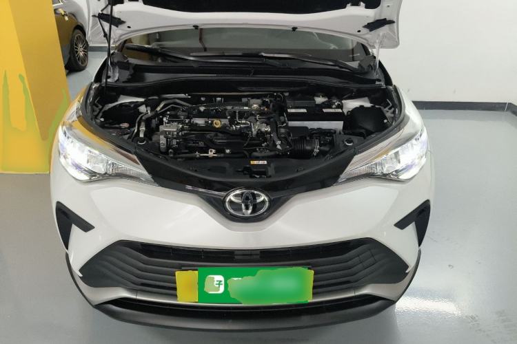 Used Toyota IZOA 2023 2.0L Enjoy Edition Engine Bay