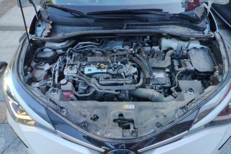 Used Toyota IZOA 2023 Dual-Motor 2.0L Yichi Edition Engine Bay