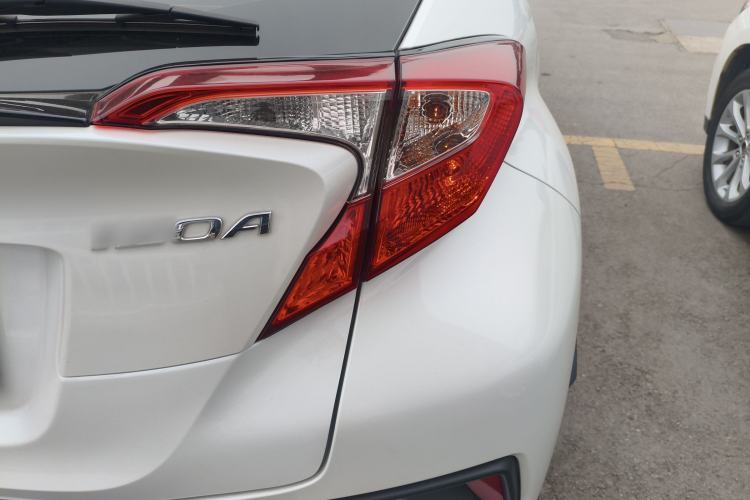 Used Toyota IZOA 2023 2.0L Yixing Version Exterior 3