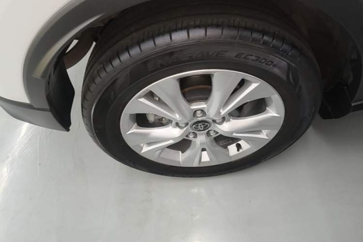 Used Toyota IZOA 2023 2.0L Enjoy Edition Exterior 5