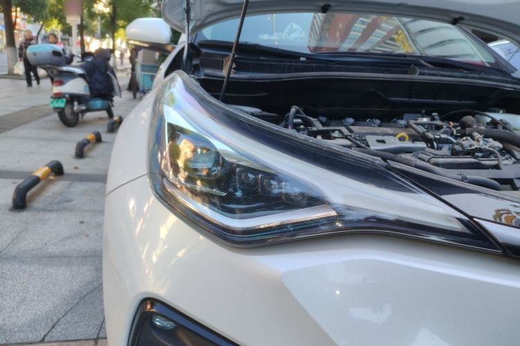 Used Toyota IZOA 2023 Dual-Motor 2.0L Yichi Edition Exterior 6