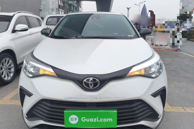 Used Toyota IZOA 2023 2.0L Yixing Version Front