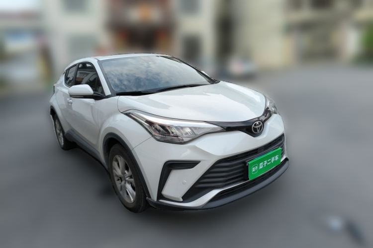 Used Toyota IZOA 2023 2.0L YiXiang CARE Edition Front Right 45 Deg