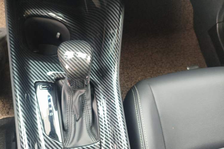 Used Toyota IZOA 2023 2.0L Yixing Version Gear Lever