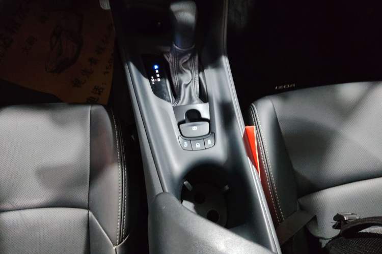 Used Toyota IZOA 2023 2.0L Yixing Version Gear Lever