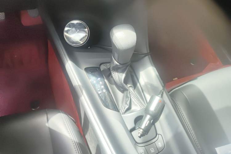 Used Toyota IZOA 2023 2.0L Enjoy Edition Gear Lever