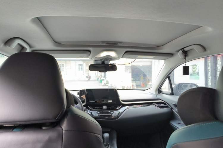 Used Toyota IZOA 2023 2.0L YiXiang CARE Edition Headliner