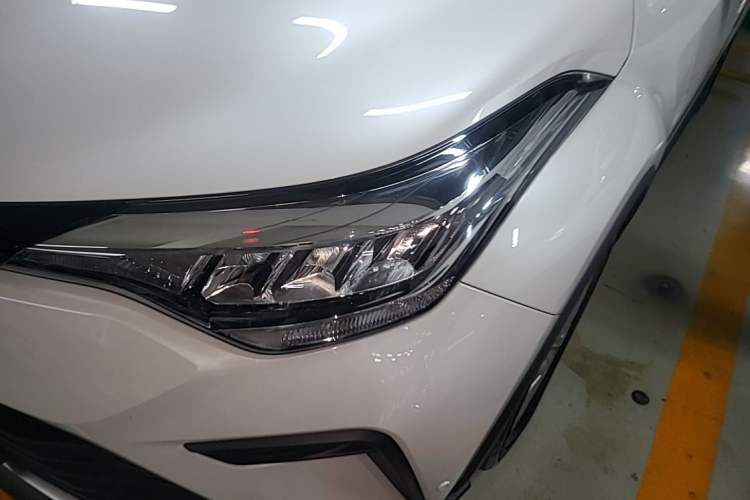 Used Toyota IZOA 2023 2.0L Yixing Version Left Front Headlight