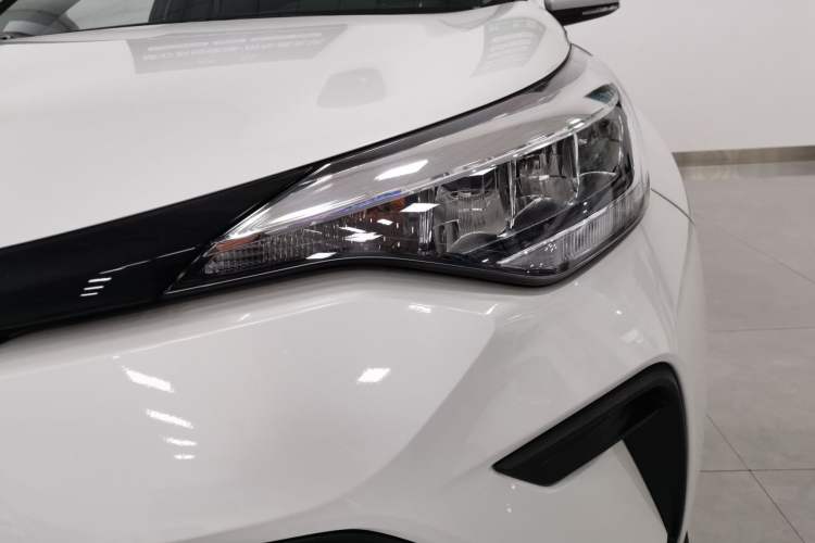 Used Toyota IZOA 2023 2.0L Enjoy Edition Left Front Headlight