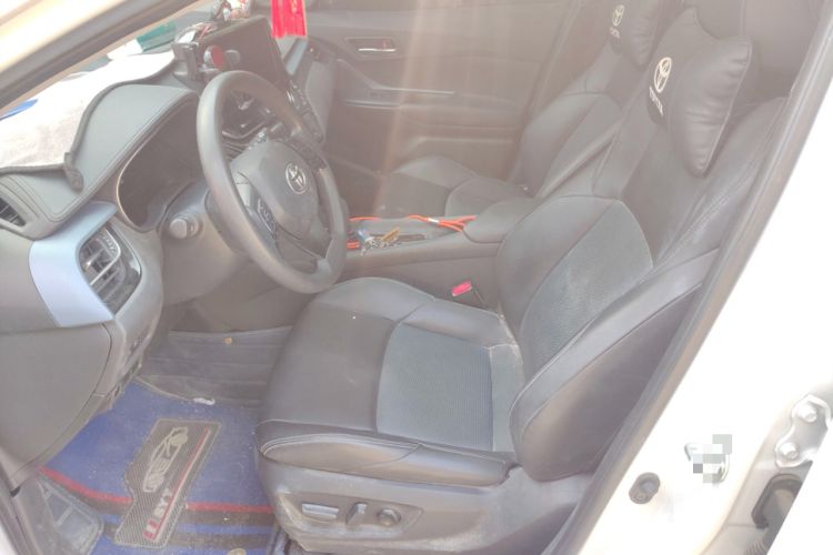 Used Toyota IZOA 2023 2.0L Enjoy Edition Left Front Seat