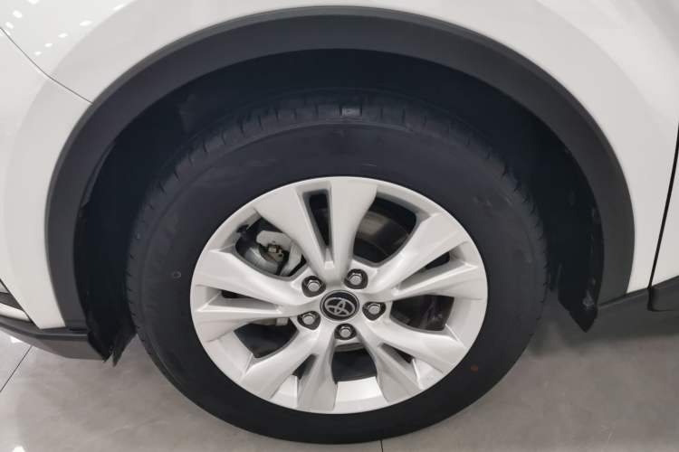 Used Toyota IZOA 2023 2.0L Enjoy Edition Left Front Wheel Hub