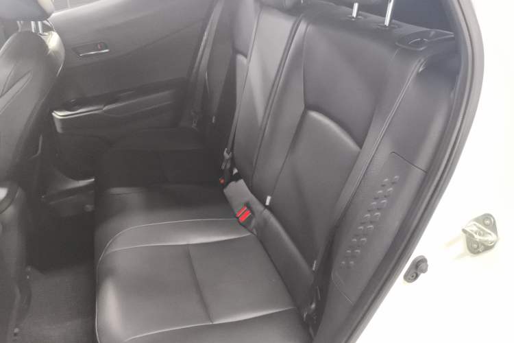 Used Toyota IZOA 2023 2.0L Enjoy Edition Left Rear Seat
