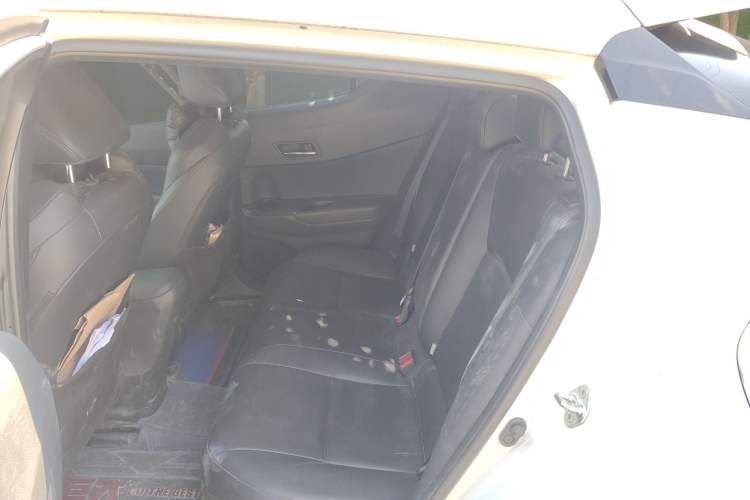 Used Toyota IZOA 2023 2.0L Enjoy Edition Left Rear Seat