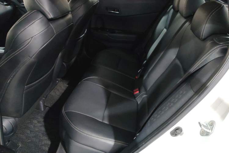 Used Toyota IZOA 2023 2.0L Yixing Version Left Rear Seat