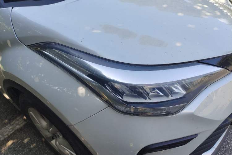 Used Toyota IZOA 2023 2.0L Enjoy Edition Right Front Headlight