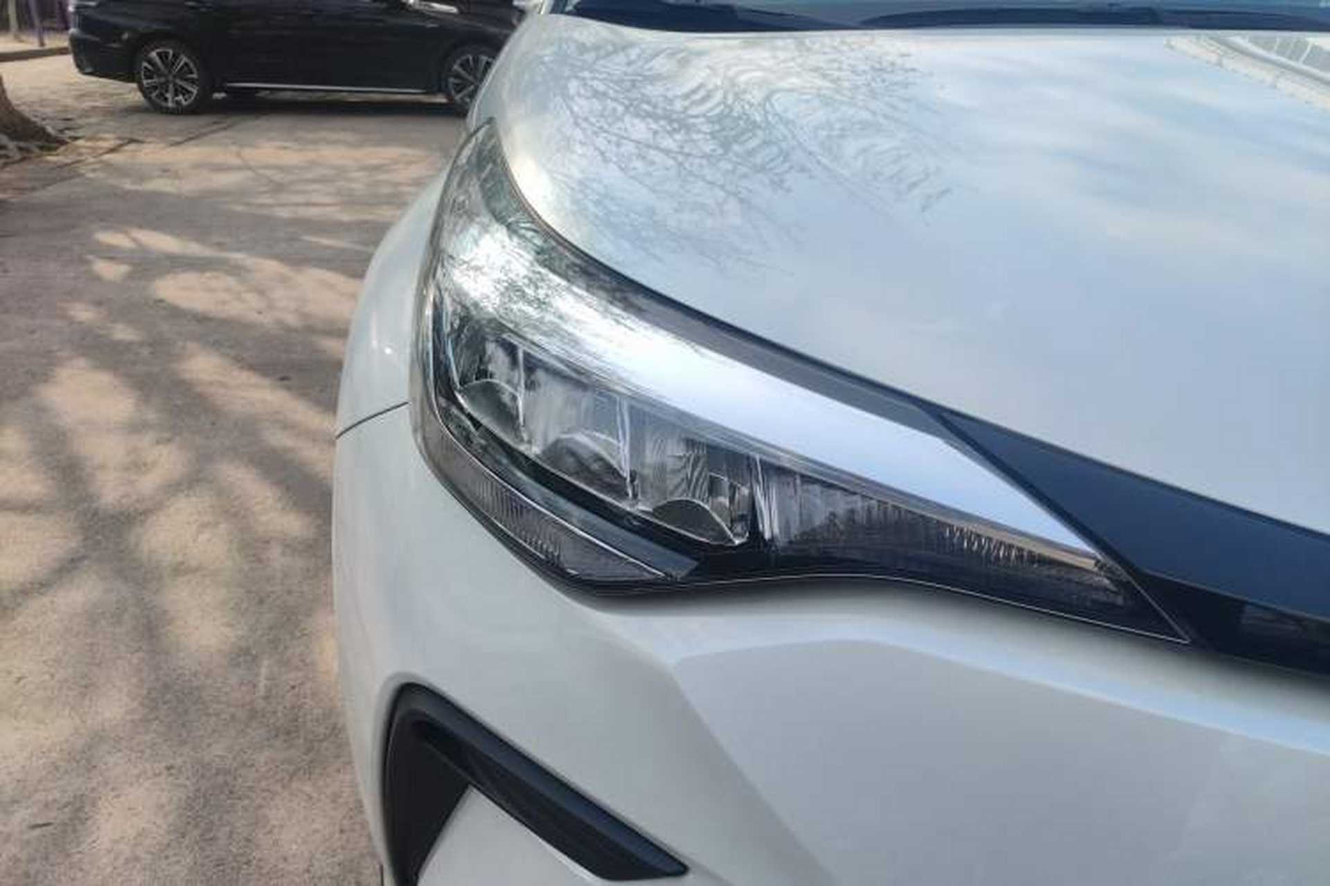 Used Toyota IZOA 2023 2.0L Yixing Version Right Front Headlight