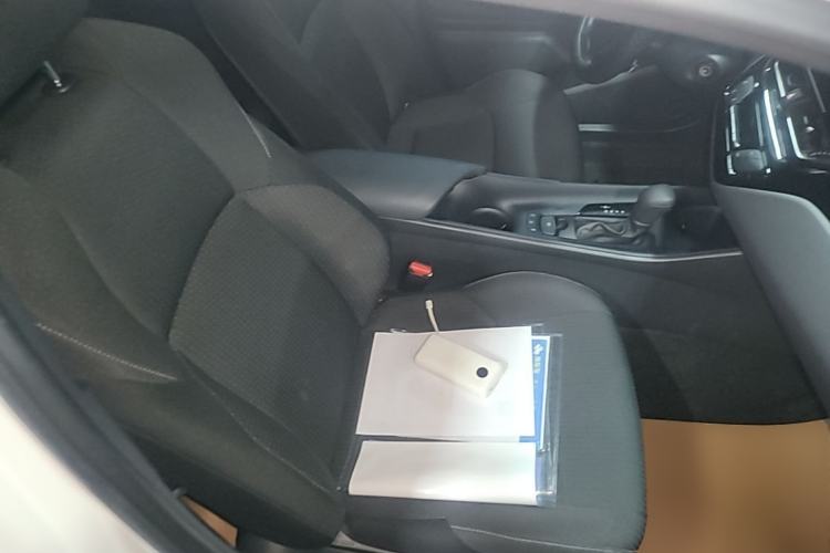 Used Toyota IZOA 2023 2.0L Yixing Version Right Front Seat