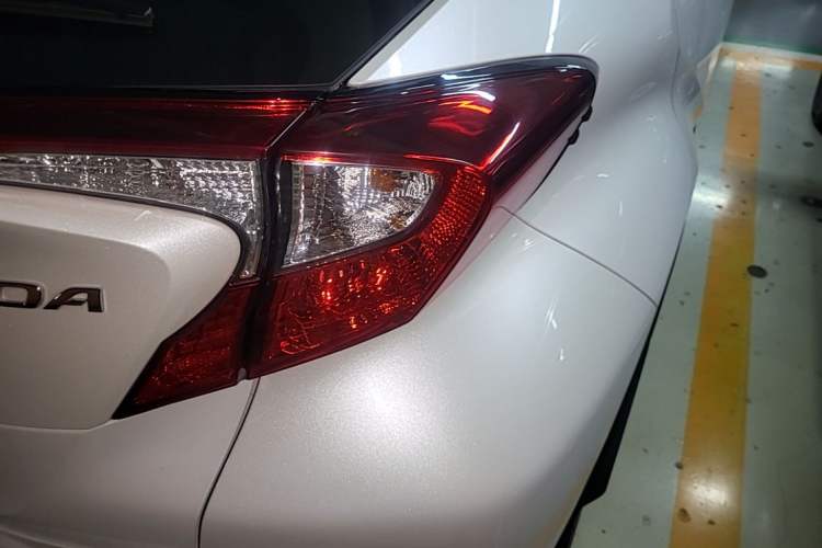 Used Toyota IZOA 2023 2.0L Yixing Version Right Rear Taillight