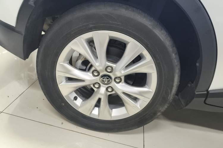 Used Toyota IZOA 2023 2.0L Enjoy Edition Right Rear Wheel Hub