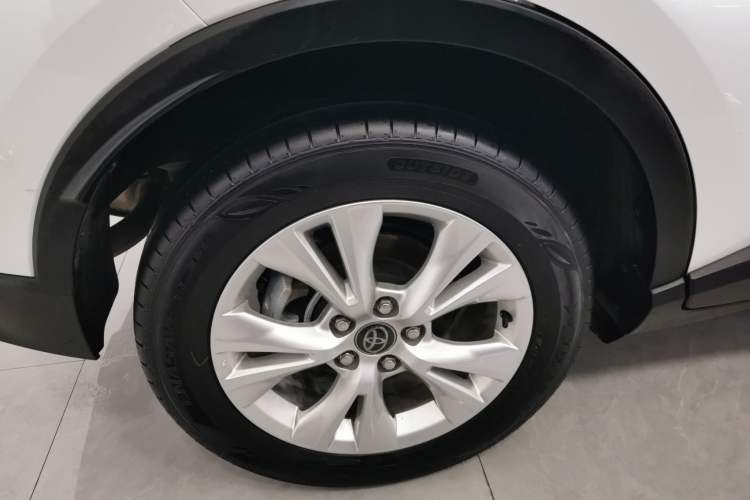 Used Toyota IZOA 2023 2.0L Enjoy Edition Right Rear Wheel Hub