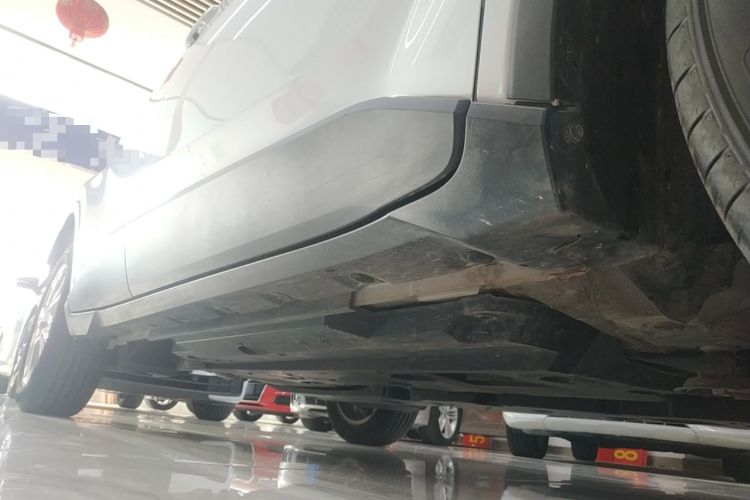 Used Toyota IZOA 2023 2.0L Enjoy Edition Right Side Sill