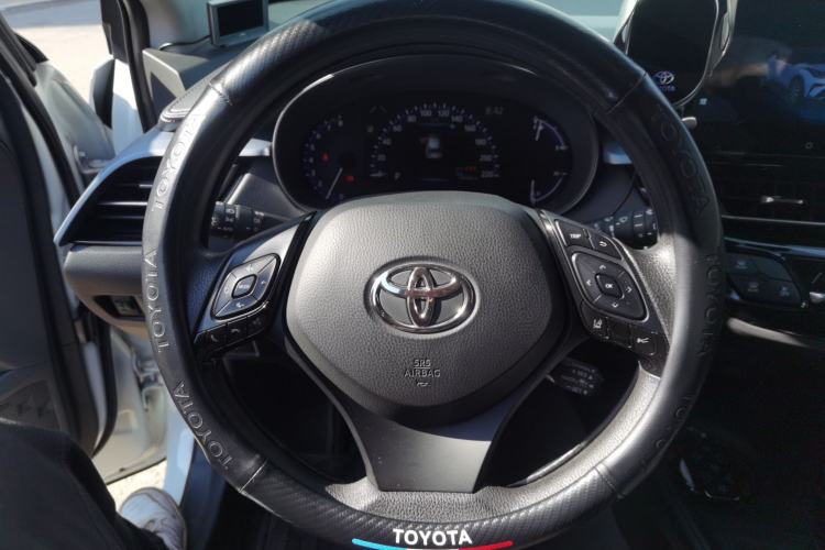 Used Toyota IZOA 2023 2.0L 20th Anniversary Platinum Edition Steering Wheel
