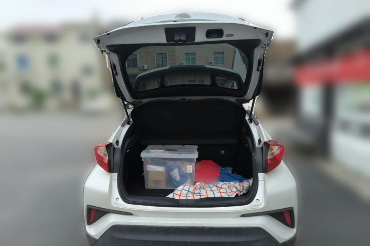 Used Toyota IZOA 2023 2.0L YiXiang CARE Edition Trunk