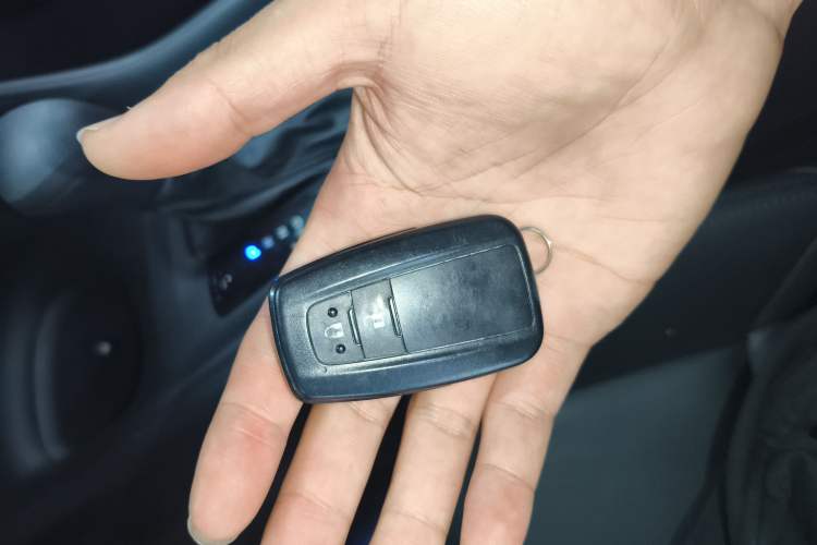 Used Toyota IZOA 2023 2.0L Enjoy Edition Vehicle Key