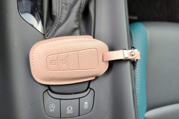 Used Toyota IZOA 2023 2.0L YiXiang CARE Edition Vehicle Key