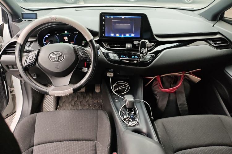 Used Toyota IZOA EV 2020 E·Smart Edition Center Console