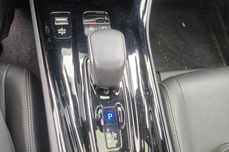 Used Toyota IZOA EV 2020 E·Smart Edition Gear Lever