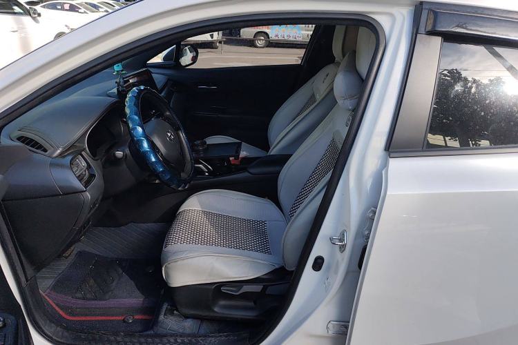 Used Toyota IZOA EV 2020 E·Smart Edition Left Front Seat