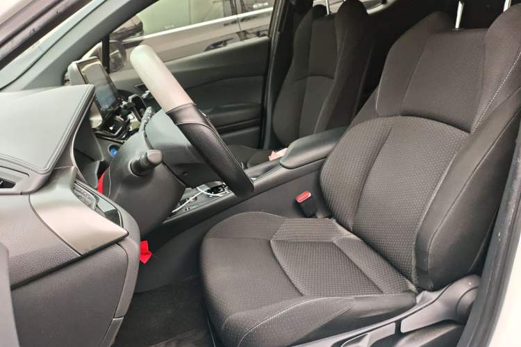 Used Toyota IZOA EV 2020 E·Smart Edition Left Front Seat