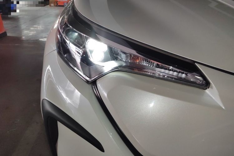 Used Toyota IZOA EV 2020 E·Smart Edition Right Front Headlight
