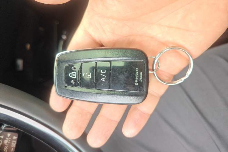 Used Toyota IZOA EV 2020 E·Smart Edition Vehicle Key