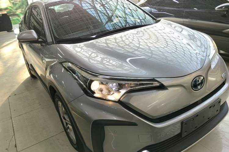 Used Toyota IZOA EV 2020 E·Smart Edition Front Right 45 Deg