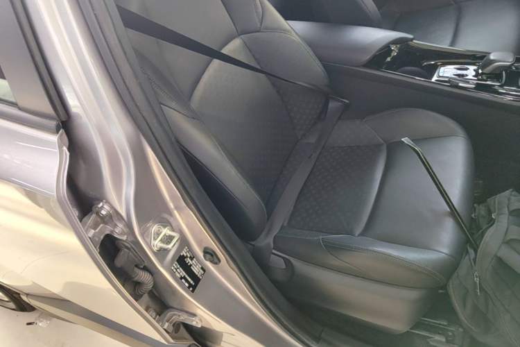 Used Toyota IZOA EV 2020 E·Smart Edition Right Front Seat